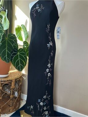 NWT embroidered floral Halter Maxi Dress